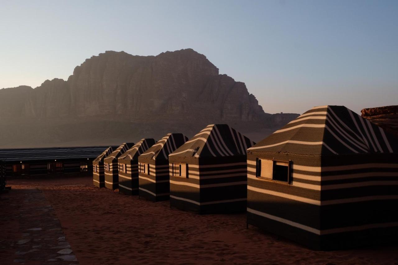 Wadi Rum Bedouin Camp And Desert Tours Экстерьер фото