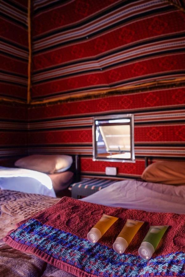 Wadi Rum Bedouin Camp And Desert Tours Экстерьер фото